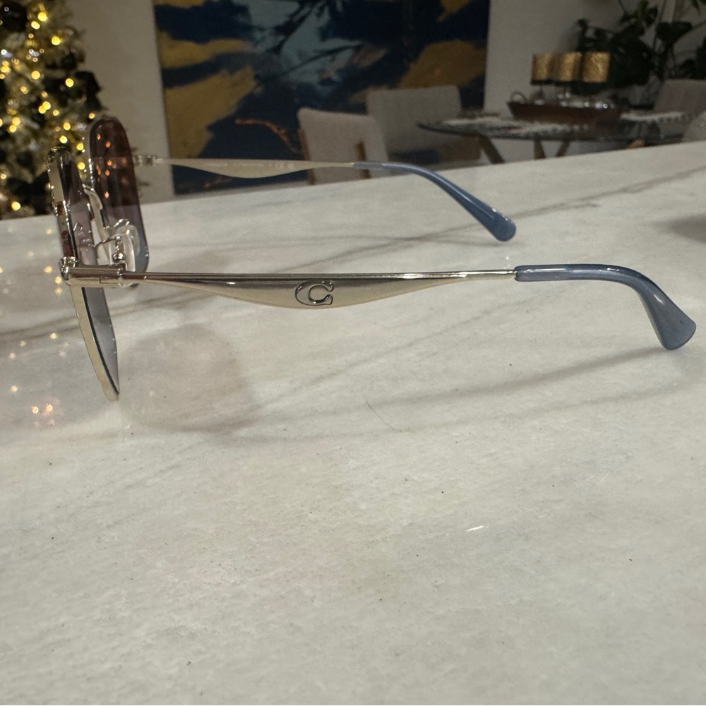 Brand new coach sunglasses - Picture 4 of 6